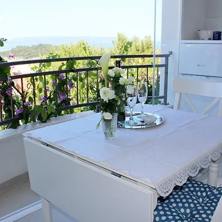 Apartman Adriona With Parking Makarska