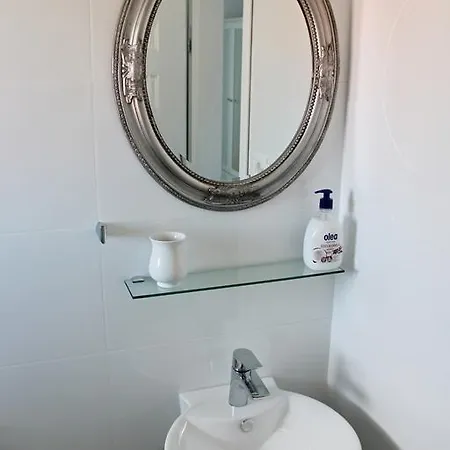 Apartman Adriona With Parking