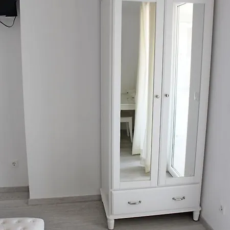 Apartman Adriona With Parking *